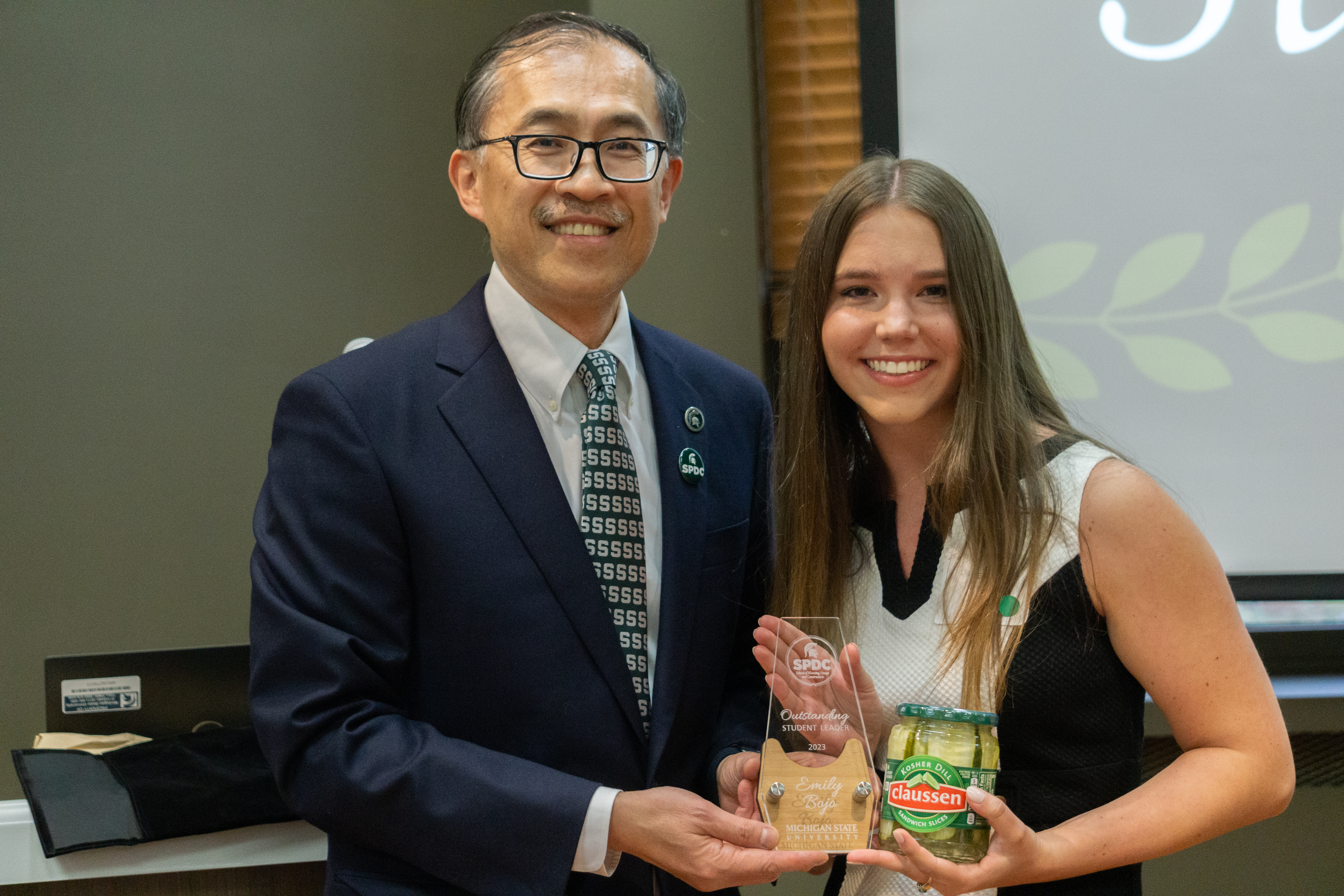 Outstanding Student Leader Award 2023 Emily Bojo